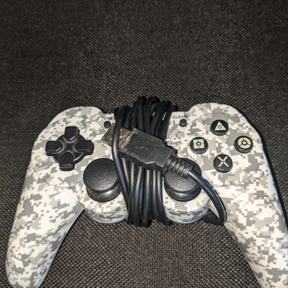 Controller - Picture 3 of 3